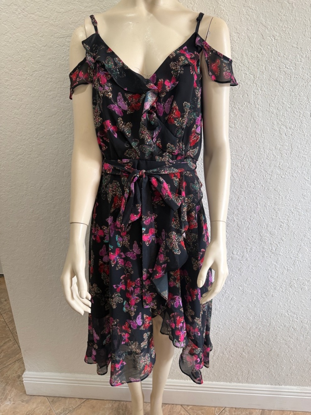 Black Cold-Shoulder Floral Dress with Pink Accents (preowned)